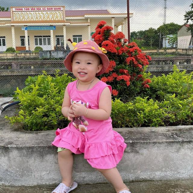 Nhung Candy